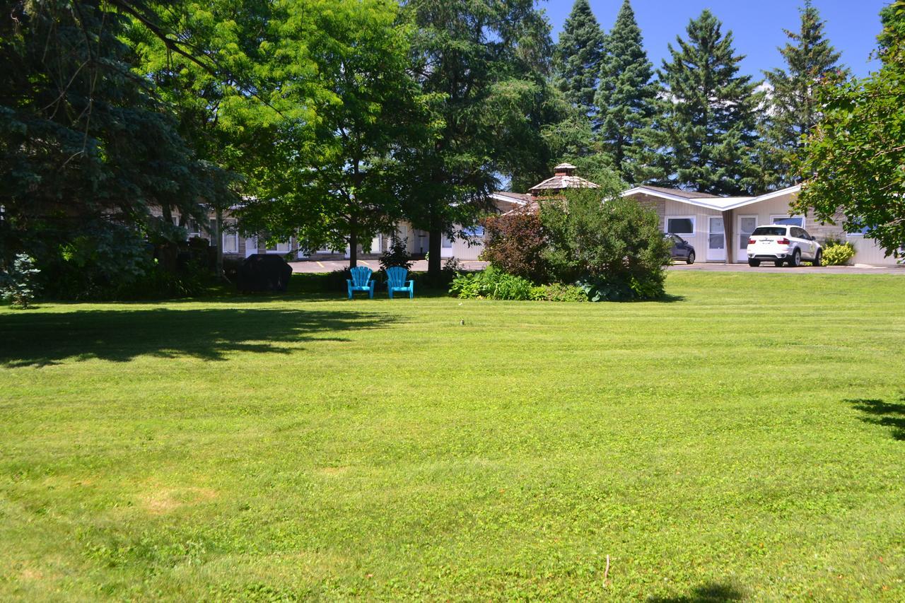 Stratford Suburban Motel المظهر الخارجي الصورة